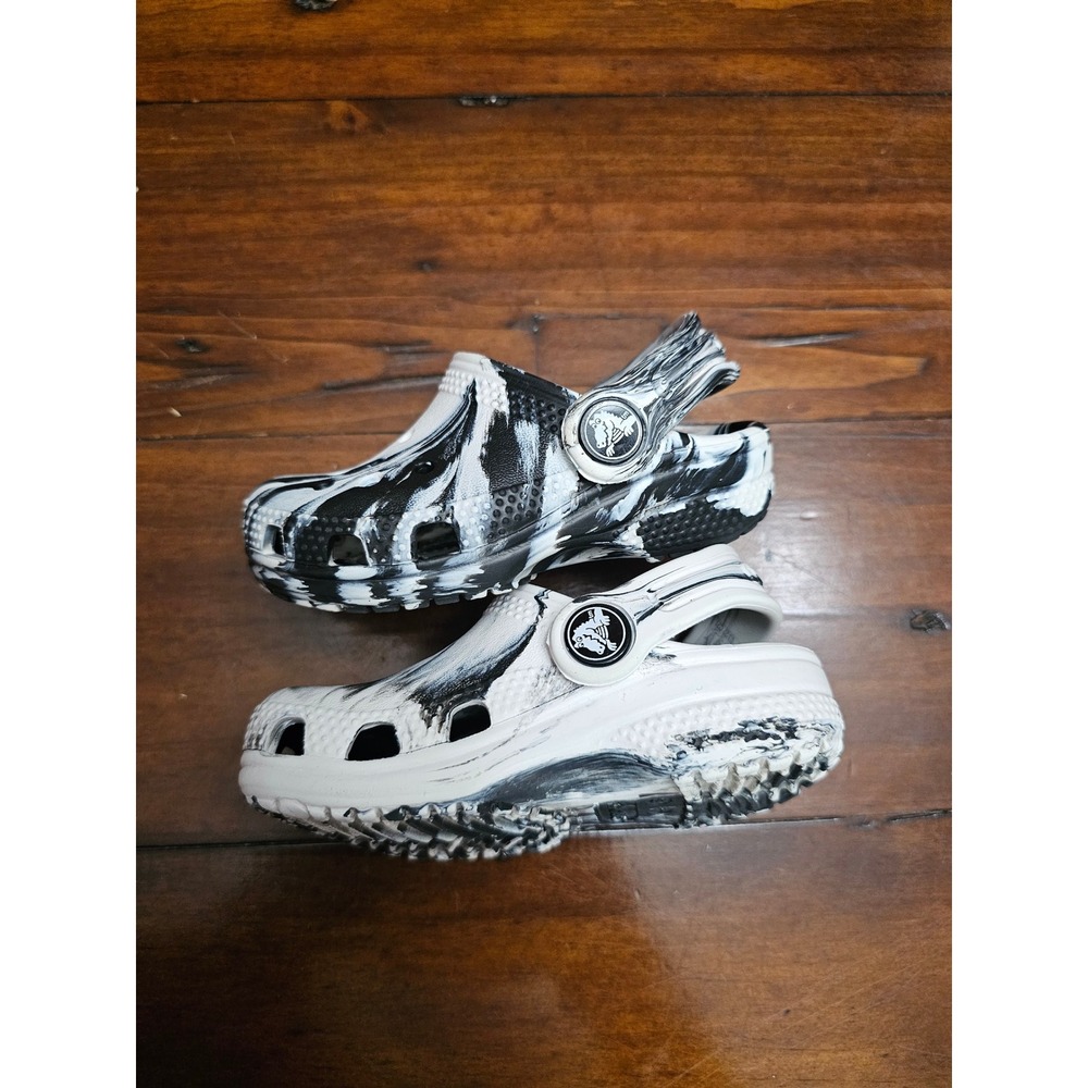 Crocs Classic Marbled Clog Kids Black White Marble Pattern Slip On Shoes 207002